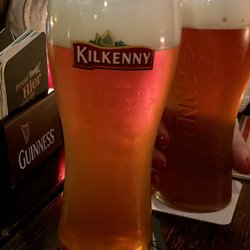 Barney Valley s Irish Pub - Snake bite