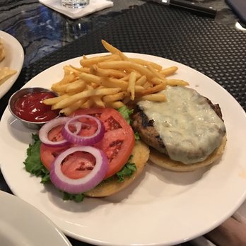 Blue Ridge Grill - Turkey burger - American Near Me - Ashburn, Virginia