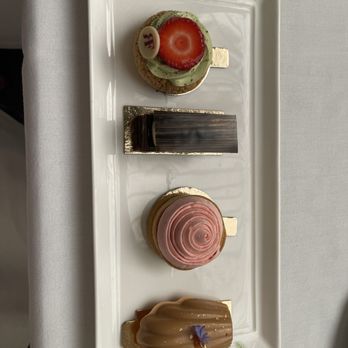 Palm Court - Coffee & Tea Near Me - Edinburgh, EDH Palm Court - Coffee & Tea Near Me - Edinburgh, EDH