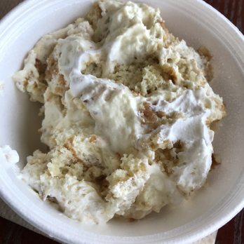 Off The Hook Fish Shrimp & Wings  - Banana pudding to go - Seafood Near Me - Lawrenceville, Georgia