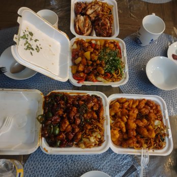 Chino-Mex - Lo mien with all types of chicken. BYO Chino-Mex Tray - Chinese Near Me - Chandler, Arizona Chino-Mex - Lo mien with all types of chicken. BYO Chino-Mex Tray - Chinese Near Me - Chandler, Arizona