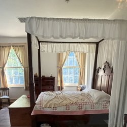 Mount Washington Tavern - My room