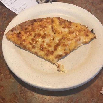 Pizza Ranch - Mac n cheese pizza kind of small slices - Pizza Near Me - Oostburg, Wisconsin