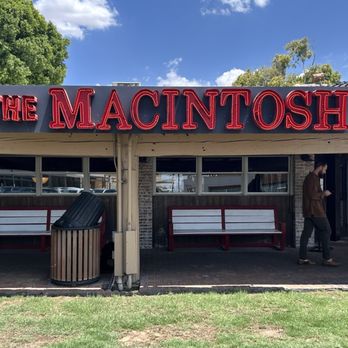 The Macintosh - New American Near Me - Phoenix, Arizona