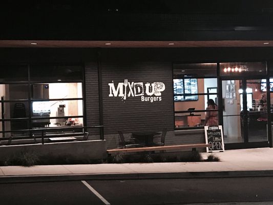 Mix'D Up Burgers ( East Lake) by null