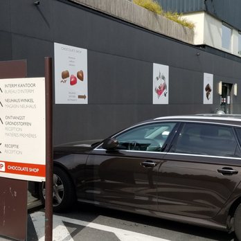 Neuhaus - Chocolatiers & Shops Near Me - Vlezenbeek, VBR