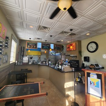 Cafe Evergreen - Inside coffee bar and counter service - Juice Bars & Smoothies Near Me - Nokomis, Florida