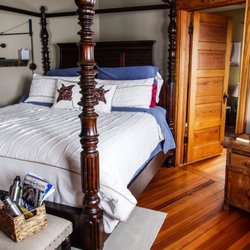 Turning Waters Bed, Breakfast and Adventure - The beds are SO comfortable you'll want to take one home with you! And the decor is incredible