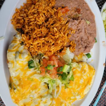 Poco & Moms - Lunch, chicken enchilada, taco, chili relleno. - American Near Me - Tucson, Arizona Poco & Moms - Lunch, chicken enchilada, taco, chili relleno. - American Near Me - Tucson, Arizona
