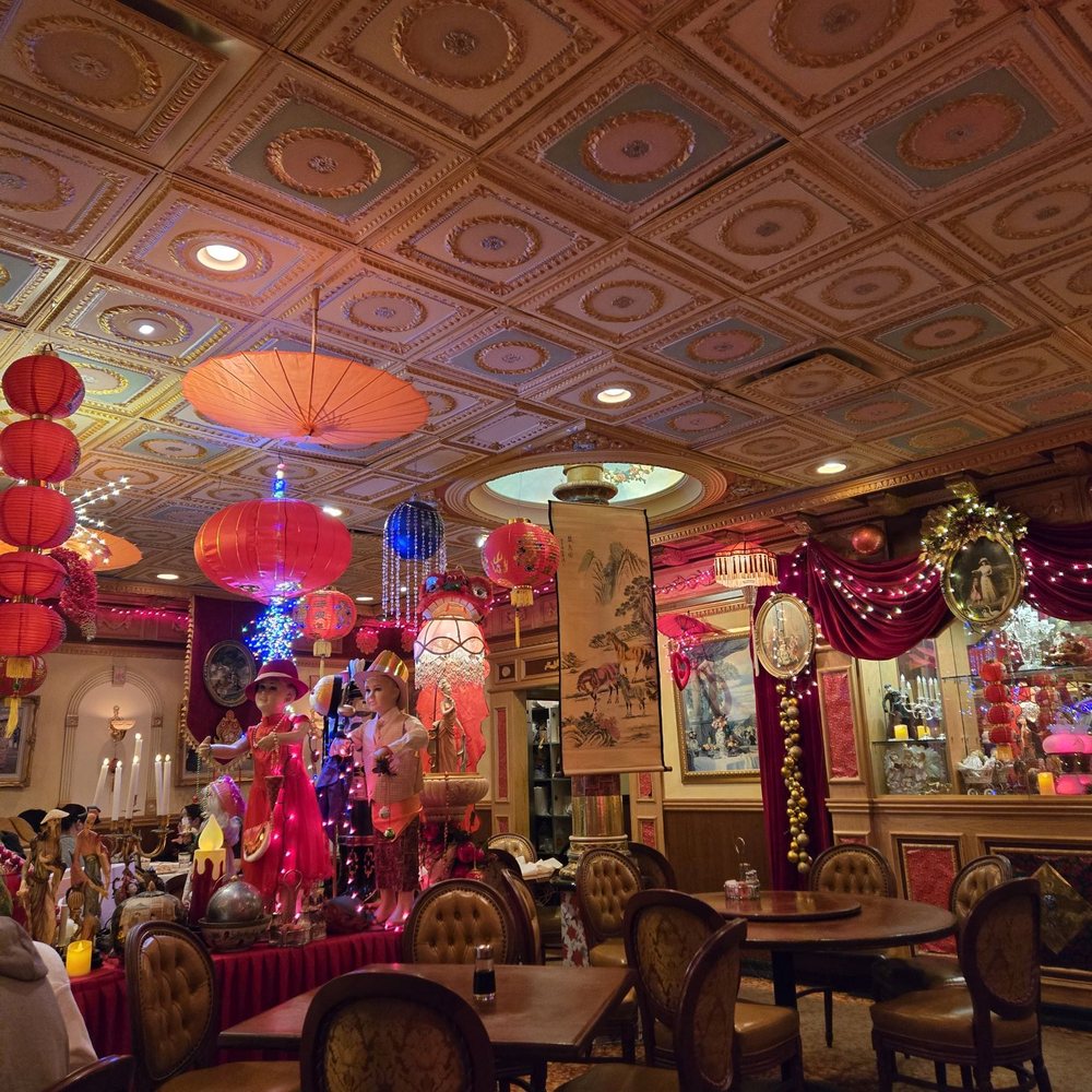 Chester's Asia Restaurant - Atmosphere - Chinese Near Me - Camarillo, California