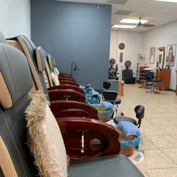 Vantastic Nails - Pedicure area