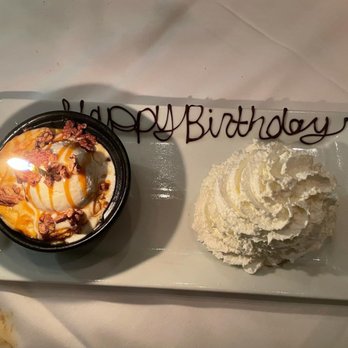 Steak 48 - Vanilla cake with ice cream and caramel sauce - Steakhouses Near Me - Charlotte, North Carolina