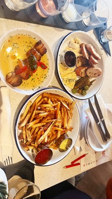 The Commissary - Market + Kitchen by Dickie Brennan & Co. by null