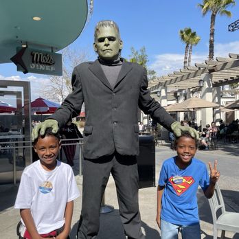 Universal Studios Hollywood - Amusement Parks Near Me - Universal City, California Universal Studios Hollywood - Amusement Parks Near Me - Universal City, California