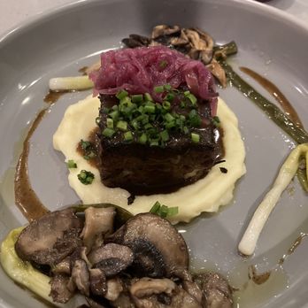 Lulu Green - Mushroom Short Rib (GF) - Vegan Near Me - Boston, Massachusetts Lulu Green - Mushroom Short Rib (GF) - Vegan Near Me - Boston, Massachusetts