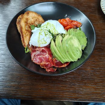 Willow - 12-24-25, Avocado Bowl. - Italian Near Me - Sacramento, California