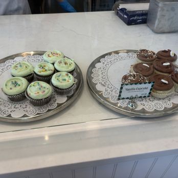 Magnolia Bakery - Bakeries Near Me - Holladay, Utah