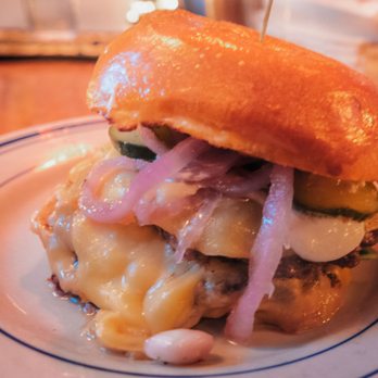 Duke's Grocery - Proper Burger - Pubs Near Me - Washington, DC, District of Columbia
