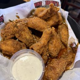 10 bone in Wings Hot honey