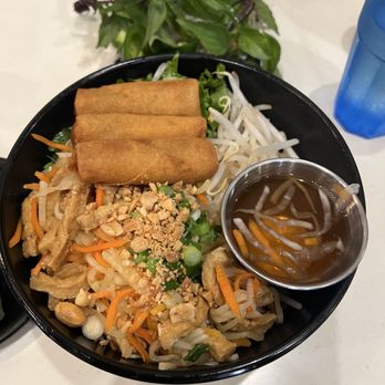 Culantro & Basil Pho Bistro - Tofu vermicelli and veggie egg rolls - Vietnamese Near Me - West Covina, California Culantro & Basil Pho Bistro - Tofu vermicelli and veggie egg rolls - Vietnamese Near Me - West Covina, California