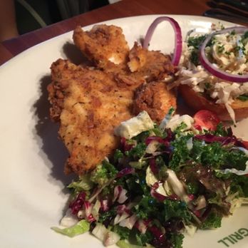 Rutherford Grill - Fish sandwich - American Near Me - Rutherford, California