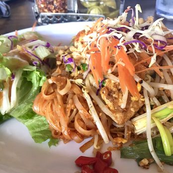 Sunset Thai Restaurant - Tofu pad Thai - Thai Near Me - Pismo Beach, California Sunset Thai Restaurant - Tofu pad Thai - Thai Near Me - Pismo Beach, California