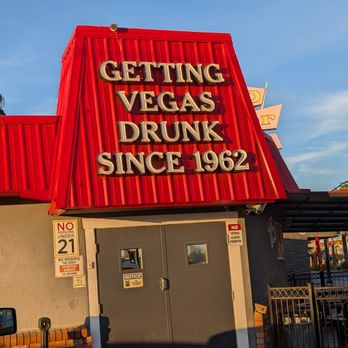 Dino's Lounge - Dive Bars Near Me - Las Vegas, Nevada Dino's Lounge - Dive Bars Near Me - Las Vegas, Nevada