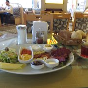 Foto zu Cafe Peri - Berlin, Deutschland. das Frühstück