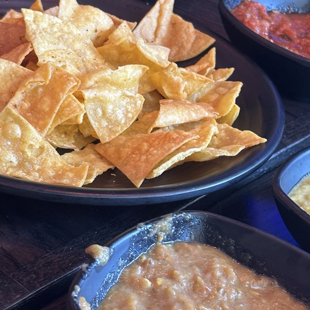 Bandoleros Tacos - Chips and salsa - Tacos Near Me - Sunrise, Florida Bandoleros Tacos - Chips and salsa - Tacos Near Me - Sunrise, Florida