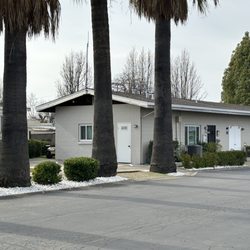 Mark-J Rv Park - The managers office and clubhouse is easy to locate at the front of the park