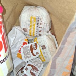 This is where I finally got the burgers on the 4 burgers.We had left to charge me for all six paddies and I had asked for barbecue sauce