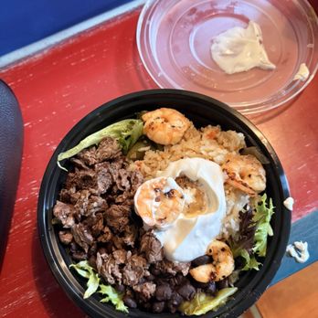 Dos Coyotes Border Cafe - Border Burrito bowl with shrimp - Tex-Mex Near Me - Davis, California