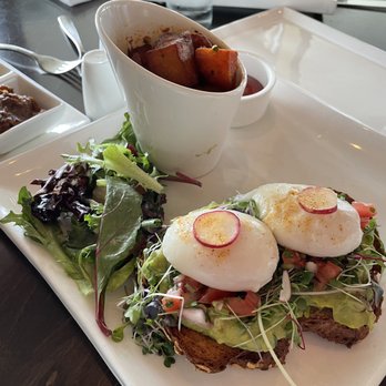 HAVEN Riverfront Restaurant & Bar - Avocado toast - New American Near Me - Edgewater, New Jersey HAVEN Riverfront Restaurant & Bar - Avocado toast - New American Near Me - Edgewater, New Jersey
