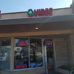 Recycle Video Games - Store front
