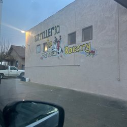 La Nortena Bakery - Such good people here!