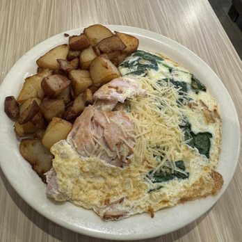 Stacks Pancake House - Fitness Omelette with Potatoes - Breakfast & Brunch Near Me - Irvine, California