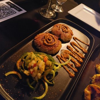 Penumbra - Yummy crab cakes - Wine Bars Near Me - Chicago, Illinois