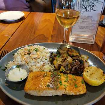 Sufrat Mediterranean Grill - Salmon, angel hair rice and mixed veggies - Mediterranean Near Me - Miami, Florida