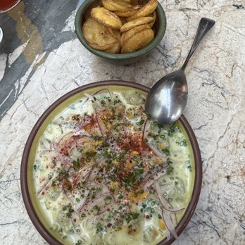 Si! Mon - SURF CLAM CEVICHE cilantro, leche de tigre, red onion, plantain chips - Latin American Near Me - Los Angeles, California Si! Mon - SURF CLAM CEVICHE cilantro, leche de tigre, red onion, plantain chips - Latin American Near Me - Los Angeles, California