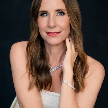 Ashleigh Taylor Portrait - Fancy studio photo - Session Photography Near Me - Santa Barbara, California Ashleigh Taylor Portrait - Fancy studio photo - Session Photography Near Me - Santa Barbara, California