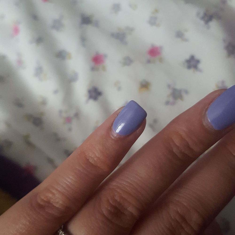 Tam Nails - Not even a week since I had them and they look ugly. My nails are already lose. - Nail Salons Near Me - Carson, California