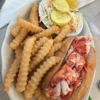 Becky's Diner - Fresh Maine Lobster Roll - American Near Me - Portland, Maine Becky's Diner - Fresh Maine Lobster Roll - American Near Me - Portland, Maine