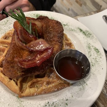 Yaz's Table - Chicken and waffles - Breakfast & Brunch Near Me - Abington, Massachusetts Yaz's Table - Chicken and waffles - Breakfast & Brunch Near Me - Abington, Massachusetts