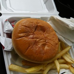 Heads & Heels Beverage Barn - Cheeseburger Combo