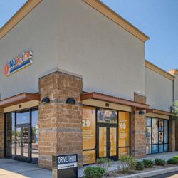 NuSpine Chiropractic - NuSpine Chiropractic open and spacious chiropractic therapy stations.