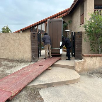 Soul Spa Movers - Moving up staggered stairs - Movers Near Me - Garden Grove, California