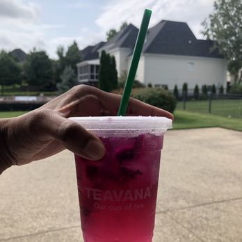 Starbucks - Mango dragonfruit refresher! - Coffee & Tea Near Me - Louisville, Kentucky