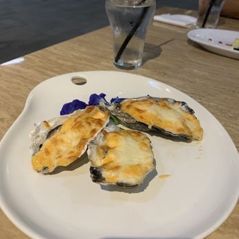 Tiny Pyramid - Baked oyster - Cafes Near Me - Honolulu, Hawaii Tiny Pyramid - Baked oyster - Cafes Near Me - Honolulu, Hawaii