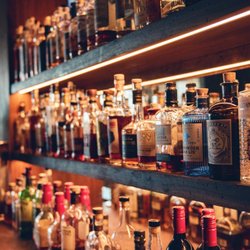 Single Barrel Liquor and Bar