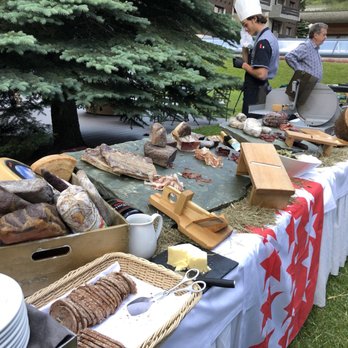 Le Mirabeau Resort & spa - More buffet Swiss style - Hotels Near Me - Zermatt, VS